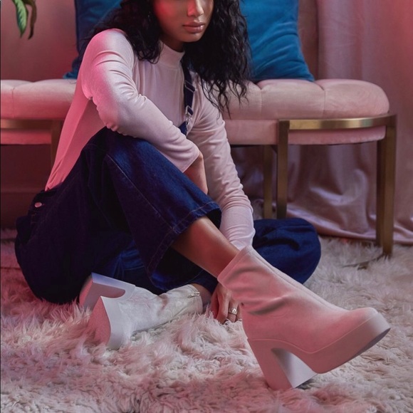 White Platform Boot - Picture 7 of 7